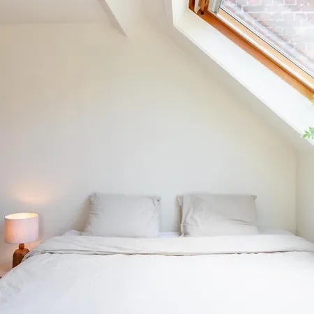 Private Nearby Old Town Γάνδη