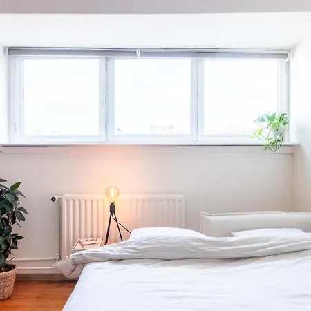 Private Nearby Old Town Γάνδη